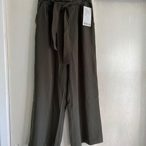 Lululemon Noir Pants Olive size 10
